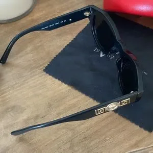 Versace | Accessories | Versace Cat Eye Sunglasses Style  display picture 1